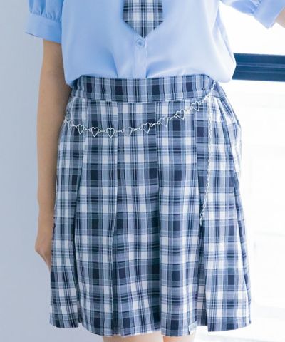 チェーンベルト付きプリーツスカパン